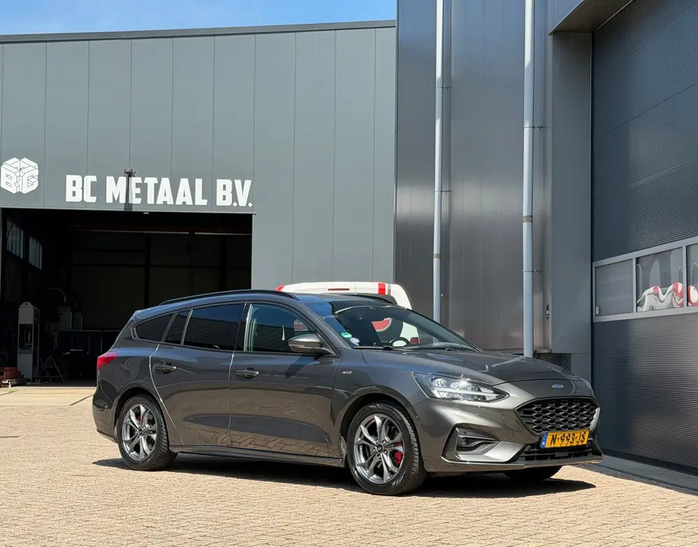 Ford Focus 1.0 Vignale ST-Line bj.2019 Camera uit 2019, foto 7