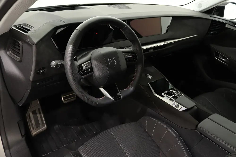 DS Automobiles DS 4 DS DS 4 1.2 PURETECH 130PK PERFORMANCE LIN uit 2023, foto 19