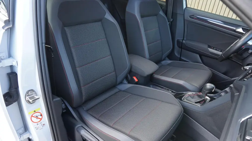 Volkswagen T-Roc 1.5 150pk TSI Sport Pano Virtual Stoelverw uit 2020, foto 11
