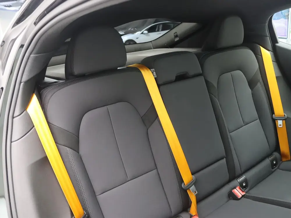 Polestar 2 Long Range Dual Motor 408pk 94.5% SoH Performance uit 2021, foto 14