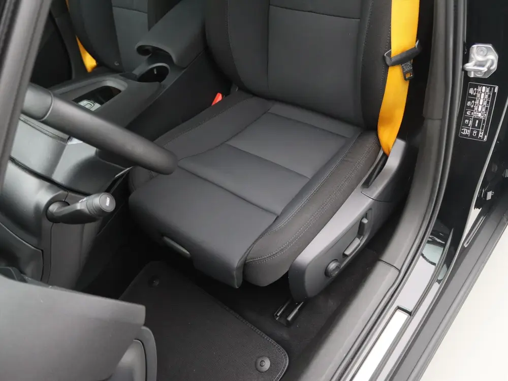 Polestar 2 Long Range Dual Motor 408pk 94.5% SoH Performance uit 2021, foto 17