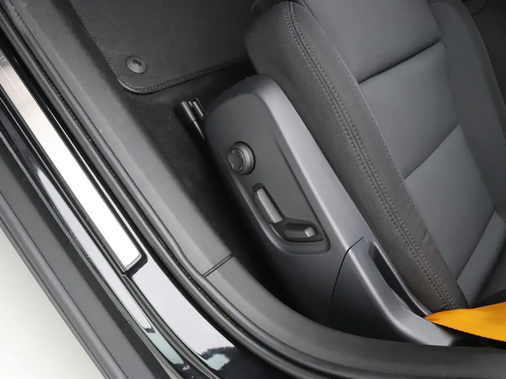 Polestar 2 Long Range Dual Motor 408pk 94.5% SoH Performance uit 2021, foto 18