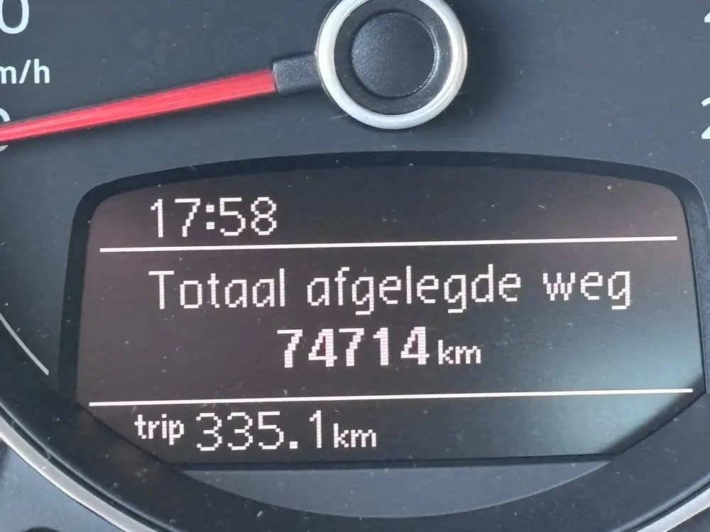 Volkswagen Up! Up 05-2021 VW dealer onderhouden Merano wielen uit 2021, foto 14