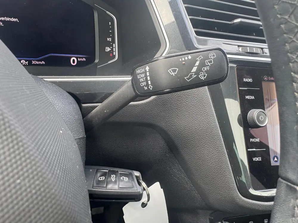 Volkswagen Tiguan 1.5 TSI Life , Achteruitrijcamera, Stoel e uit 2021, foto 15