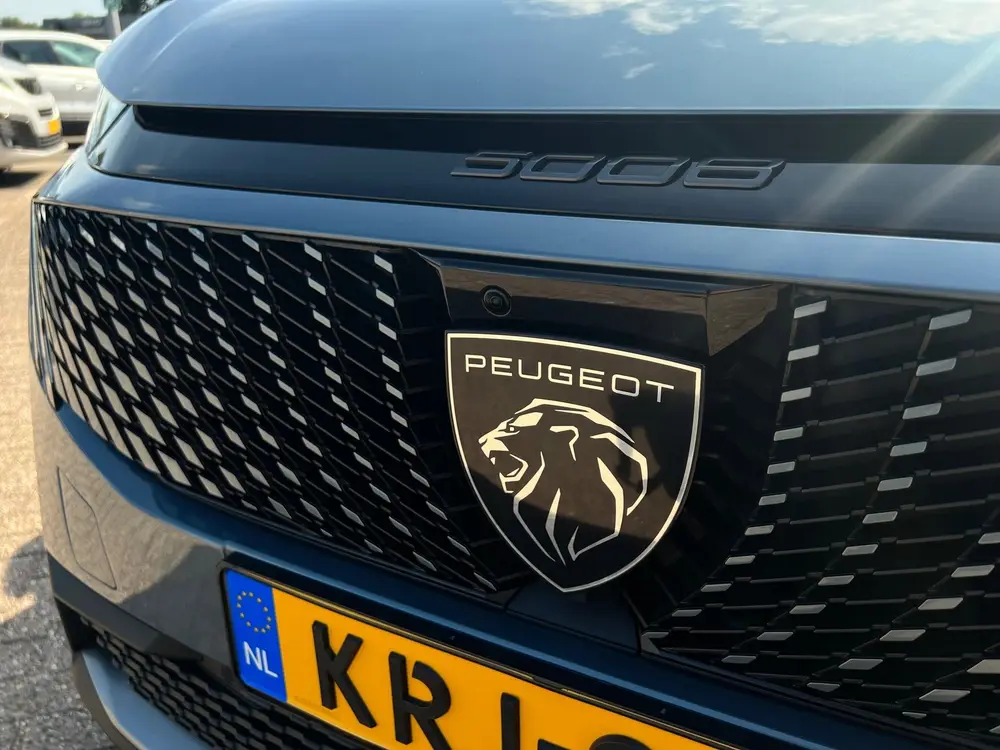 Peugeot 5008 1.6 Plug-in Hybrid 195 GT 7p uit 2026, foto 3