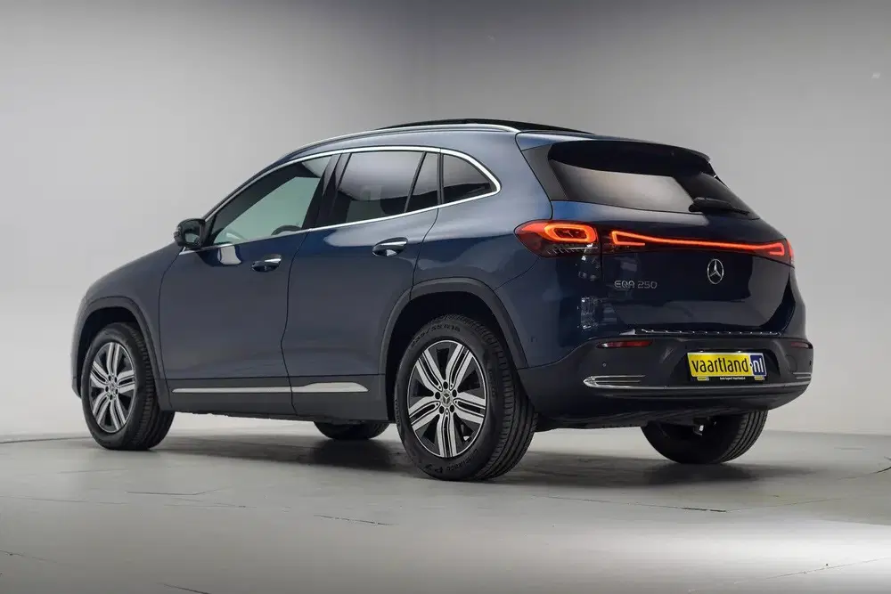 Mercedes-Benz EQA 250 Luxury Line 3-Fase [ Panoramadak Navi uit 2023, foto 3
