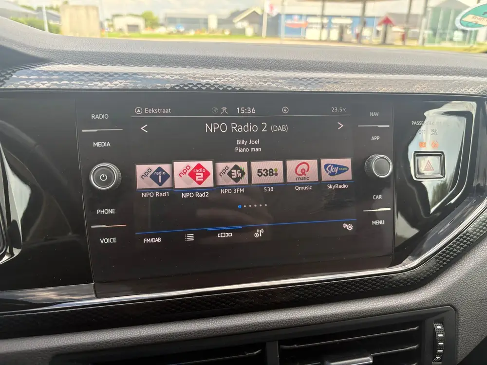 Volkswagen Polo 1.0 TSI Life, Cruise control adaptief , Navi uit 2022, foto 13