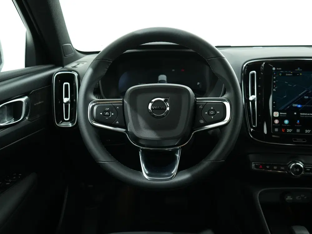 Volvo EX40 SINGLE MOTOR PLUS BLACK EDITION 70 KWH 100 uit 2025, foto 8