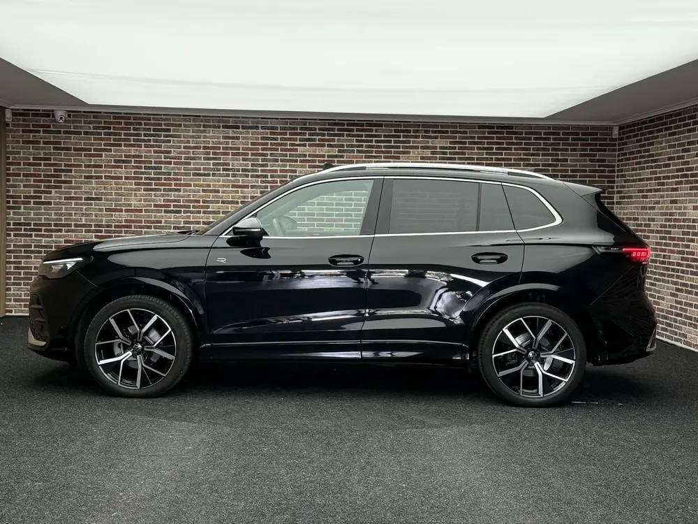 Volkswagen Tiguan 1.5 eTSI R-Line Business Camera Panorama I uit 2025, foto 4