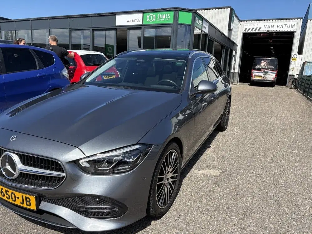 Mercedes-Benz C-Klasse 180 Business Line uit 2022, foto 2