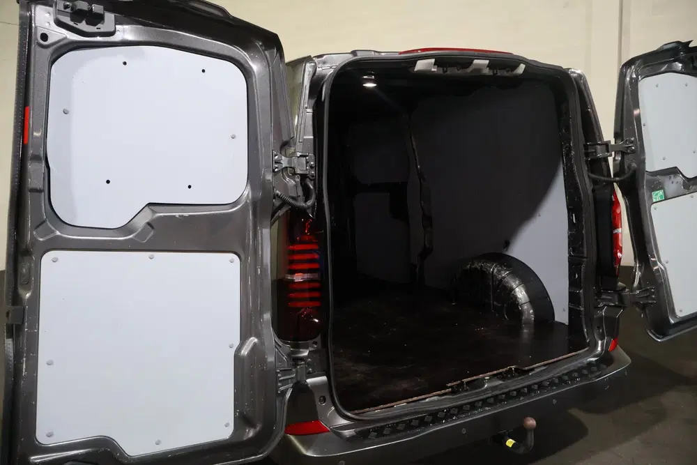 Volkswagen Transporter T7 2.0 TDI L2 H1 150pk (bj 2024) uit 2024, foto 13