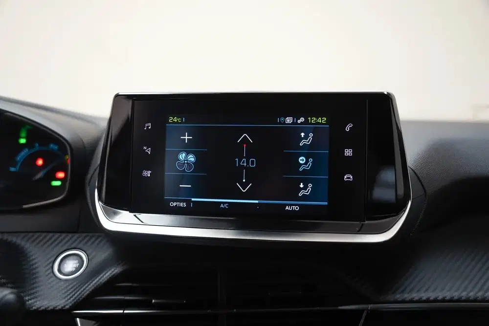 Peugeot 2008 EV Allure 50 kWh 3-fase [ LED Navi Camera uit 2023, foto 8