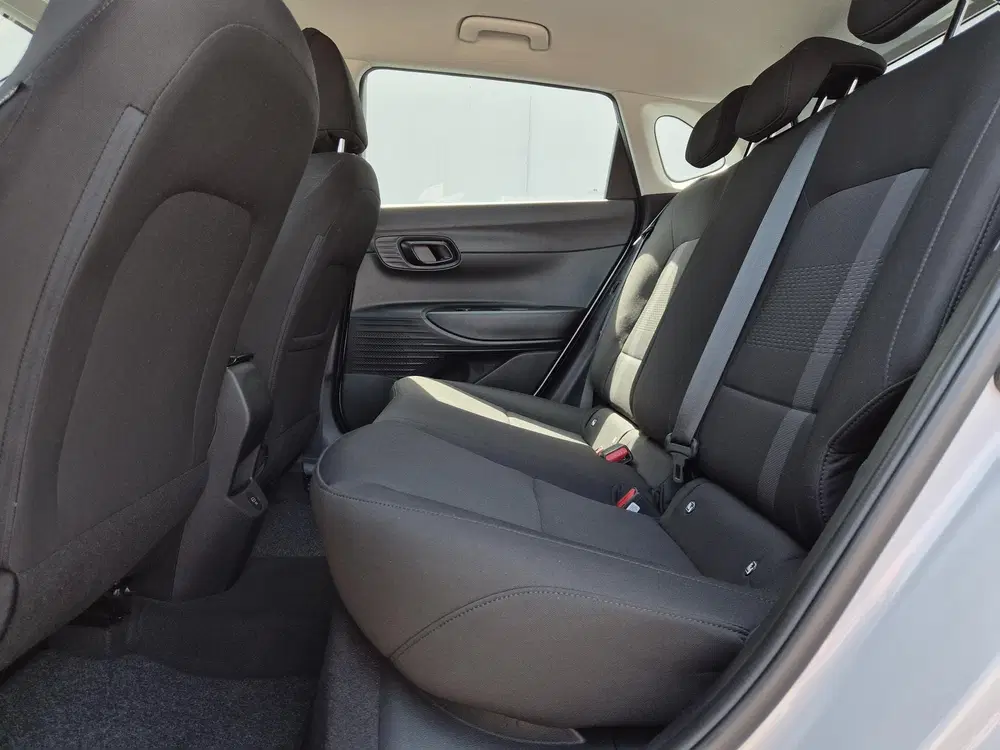 Hyundai i20 1.0 T-GDI Comfort uit 2024, foto 11