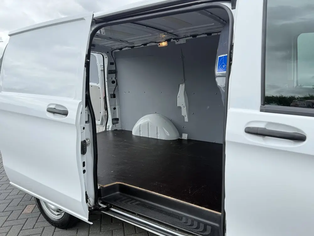 Mercedes-Benz Vito 116 CDI 164 PK uit 2021, foto 9