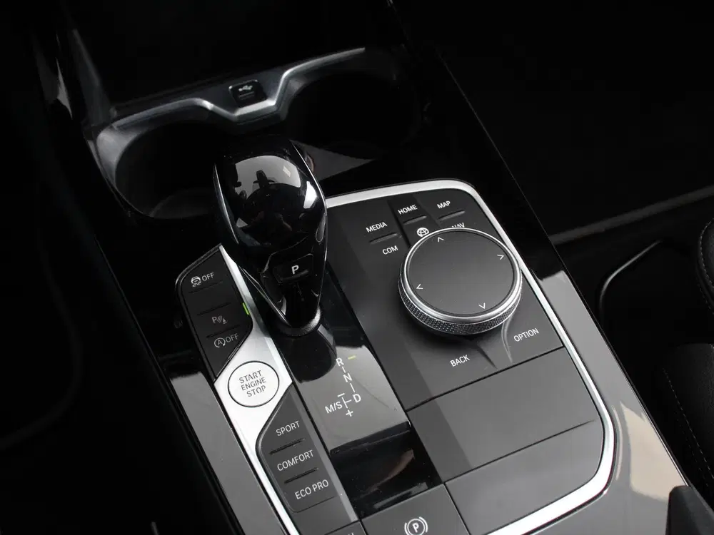 BMW 1-serie 118i Automaat Sportline Business Edition N uit 2022, foto 16