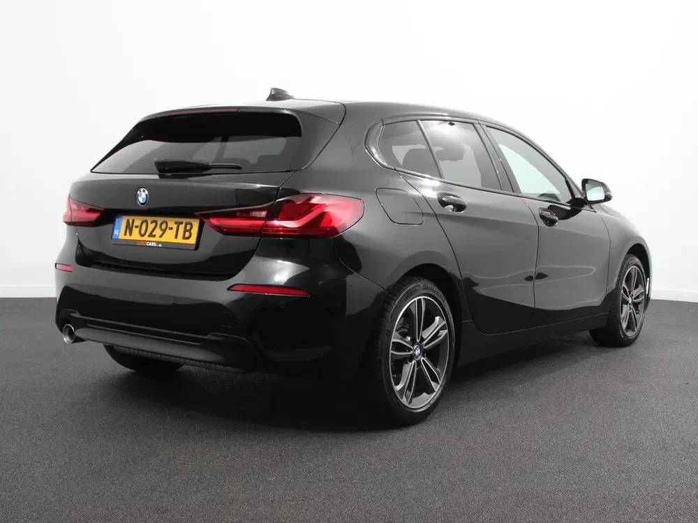 BMW 1-serie 118i Automaat Sportline Business Edition N uit 2022, foto 6