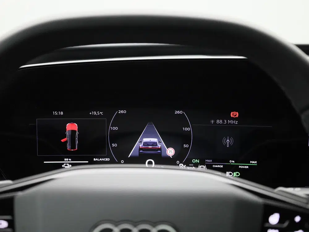 Audi Q6 e-tron Advanced edition performance 100 kW uit 2025, foto 8