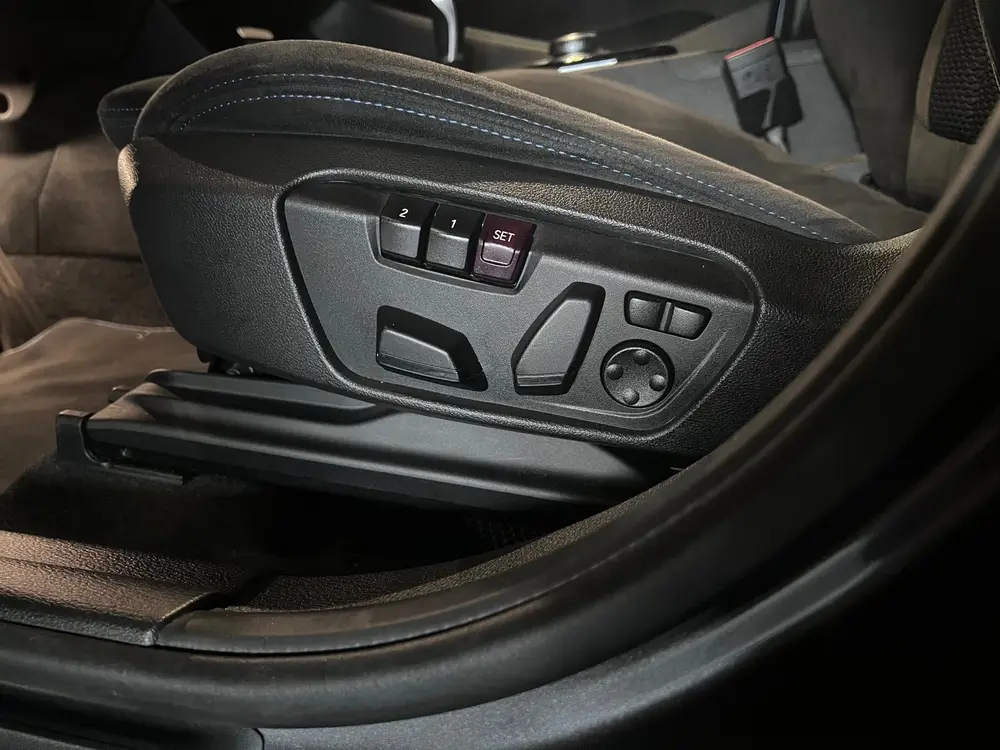 BMW X2 SDrive20i High Executive/ Pano/ Memory/ Keyless/ ACC/ uit 2019, foto 17