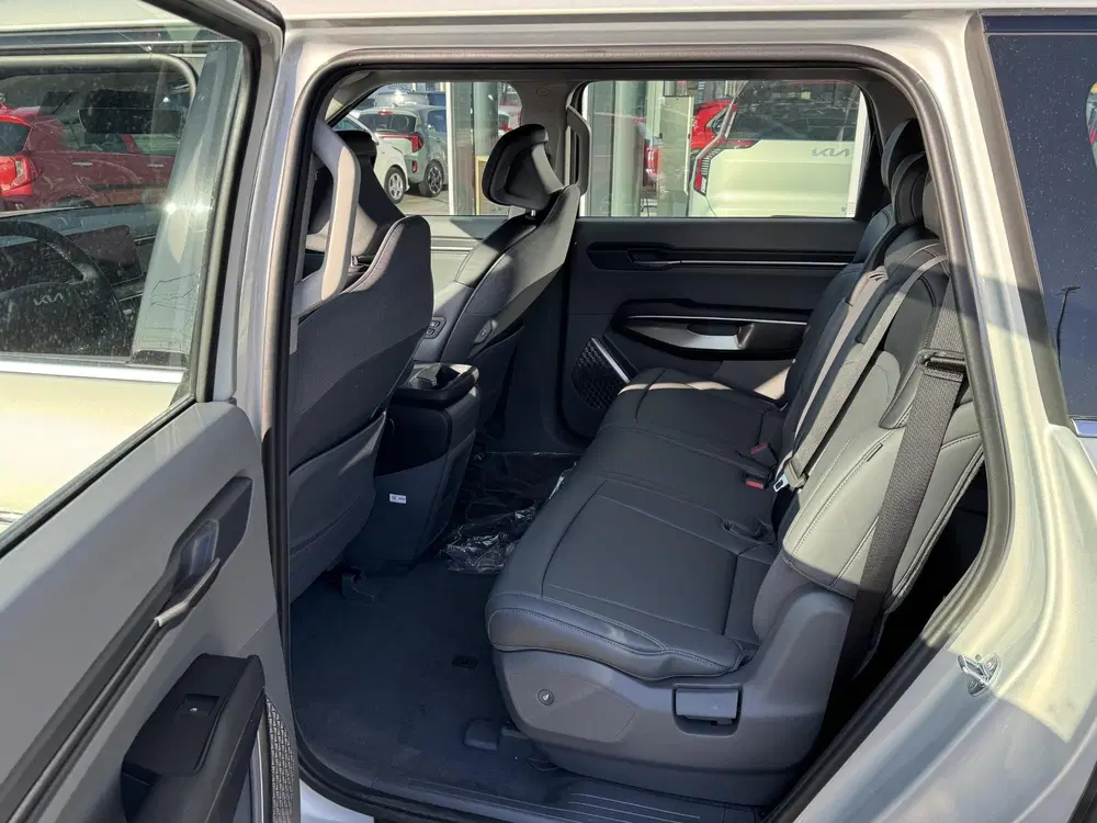 Kia EV9 First Edition 76.1 kWh Demo-auto uit 2026, foto 7