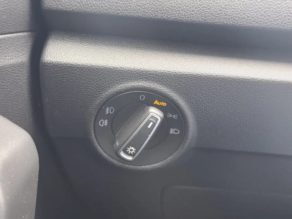 Volkswagen T-Roc NAVI TEL DAB LM PDC CAMERA 1.0 TSI uit 2019, foto 19