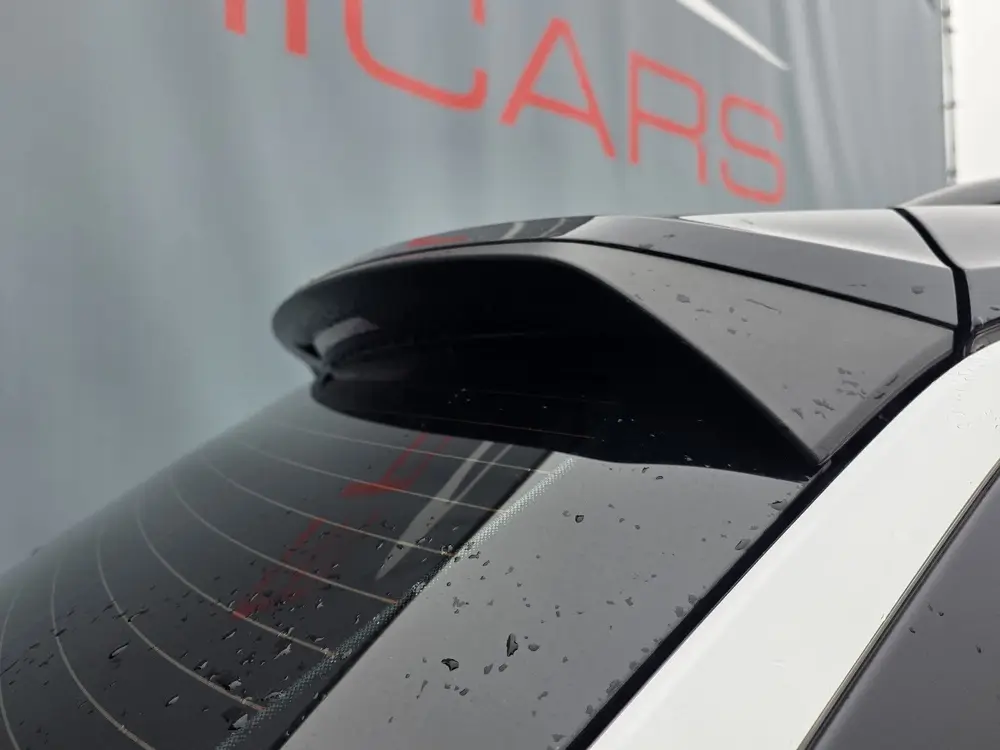 Volkswagen T-Roc NAVI TEL DAB LM PDC CAMERA 1.0 TSI uit 2019, foto 9