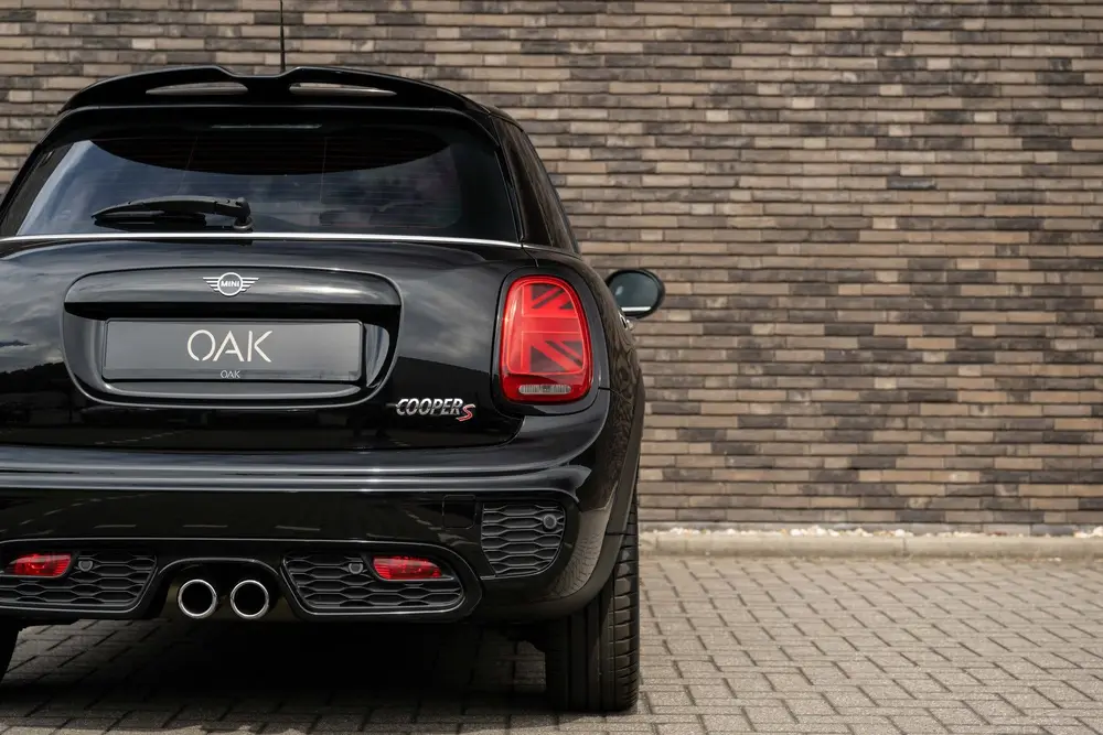 Mini 5-Deurs 2.0 Cooper S | JCW-Trim | Navigatie | Half Lede uit 2019, foto 10