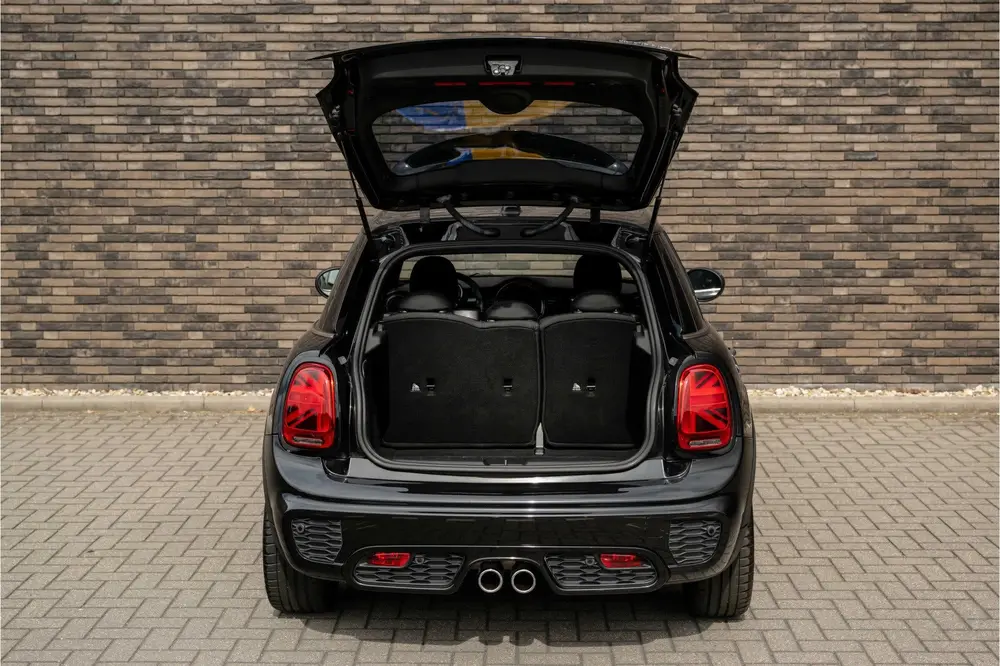 Mini 5-Deurs 2.0 Cooper S | JCW-Trim | Navigatie | Half Lede uit 2019, foto 11