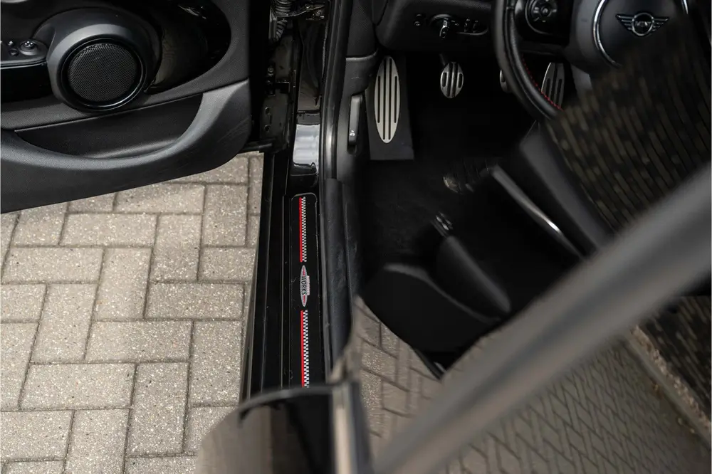 Mini 5-Deurs 2.0 Cooper S | JCW-Trim | Navigatie | Half Lede uit 2019, foto 18