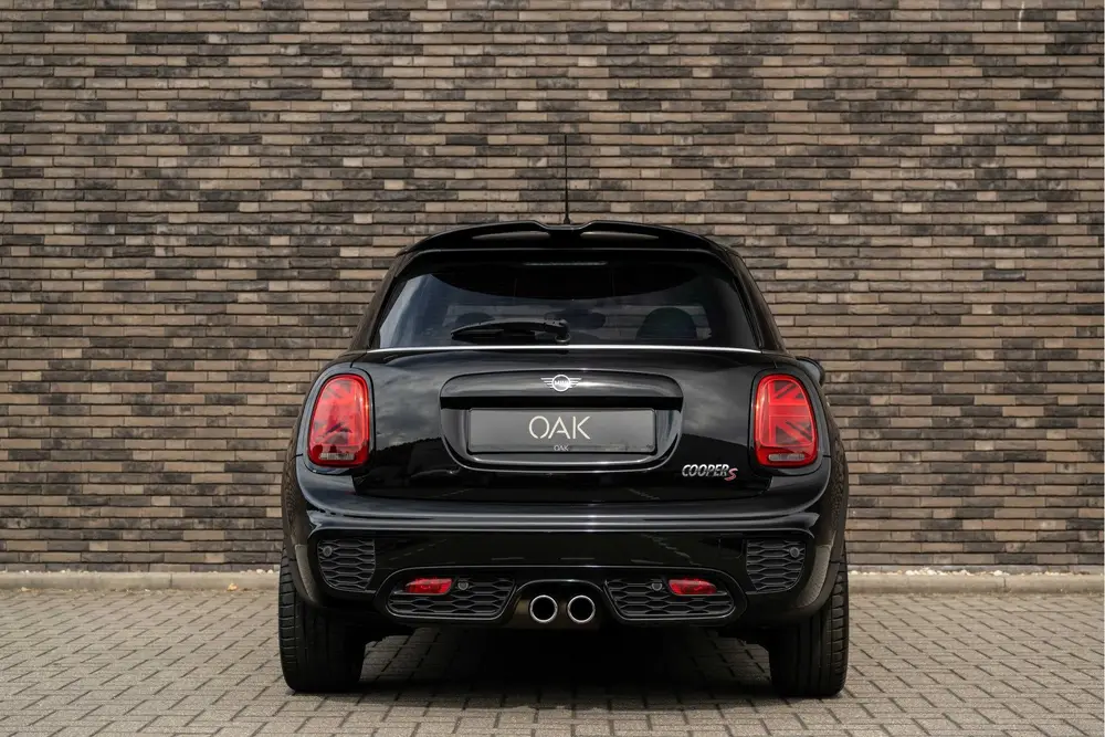 Mini 5-Deurs 2.0 Cooper S | JCW-Trim | Navigatie | Half Lede uit 2019, foto 9