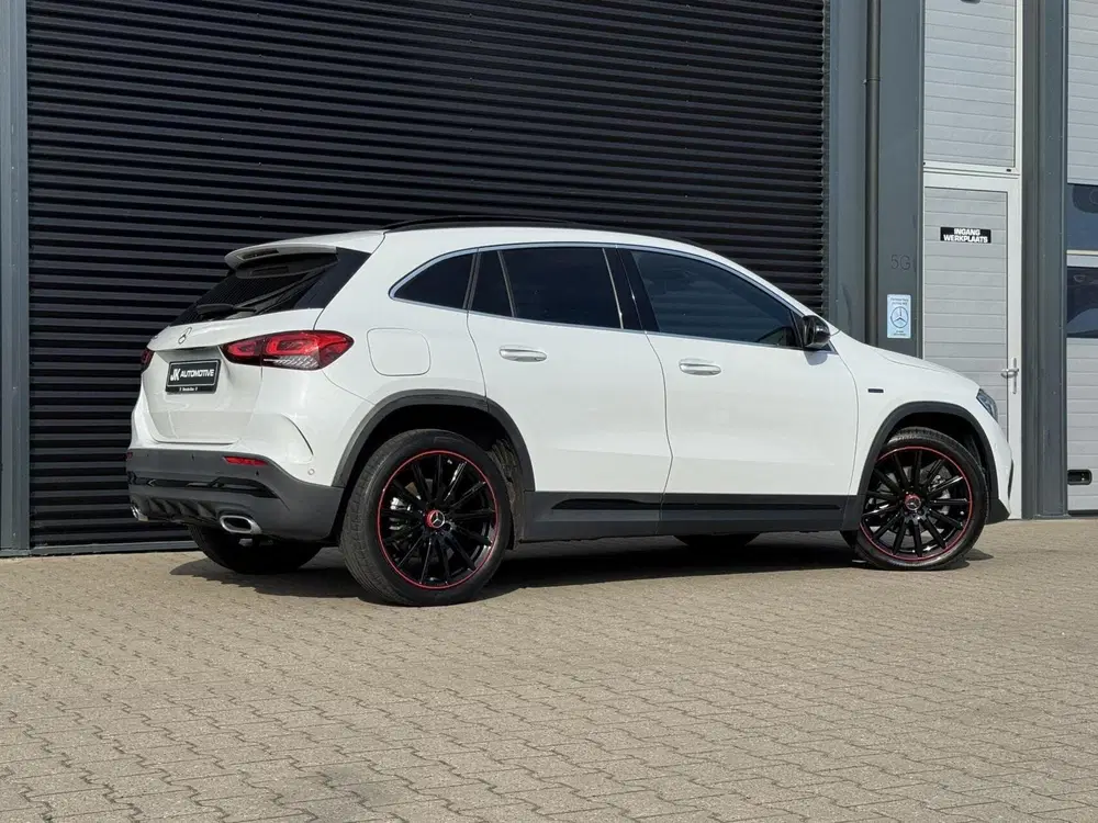 Mercedes-Benz GLA 250 e AMG Edition One uit 2021, foto 15