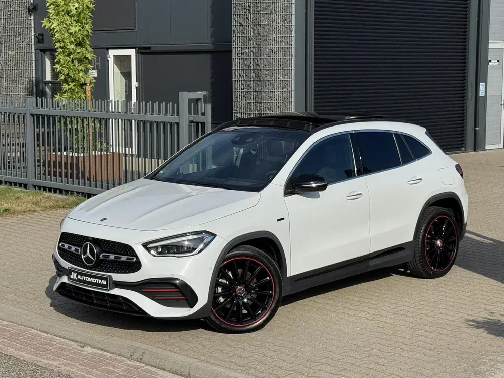 Mercedes-Benz GLA 250 e AMG Edition One uit 2021, foto 3