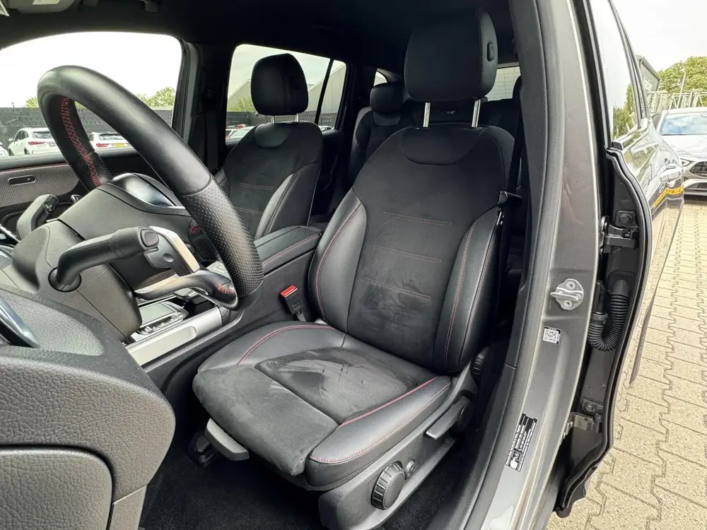 Mercedes-Benz EQB 300 4MATIC 7 Persoons uit 2022, foto 11
