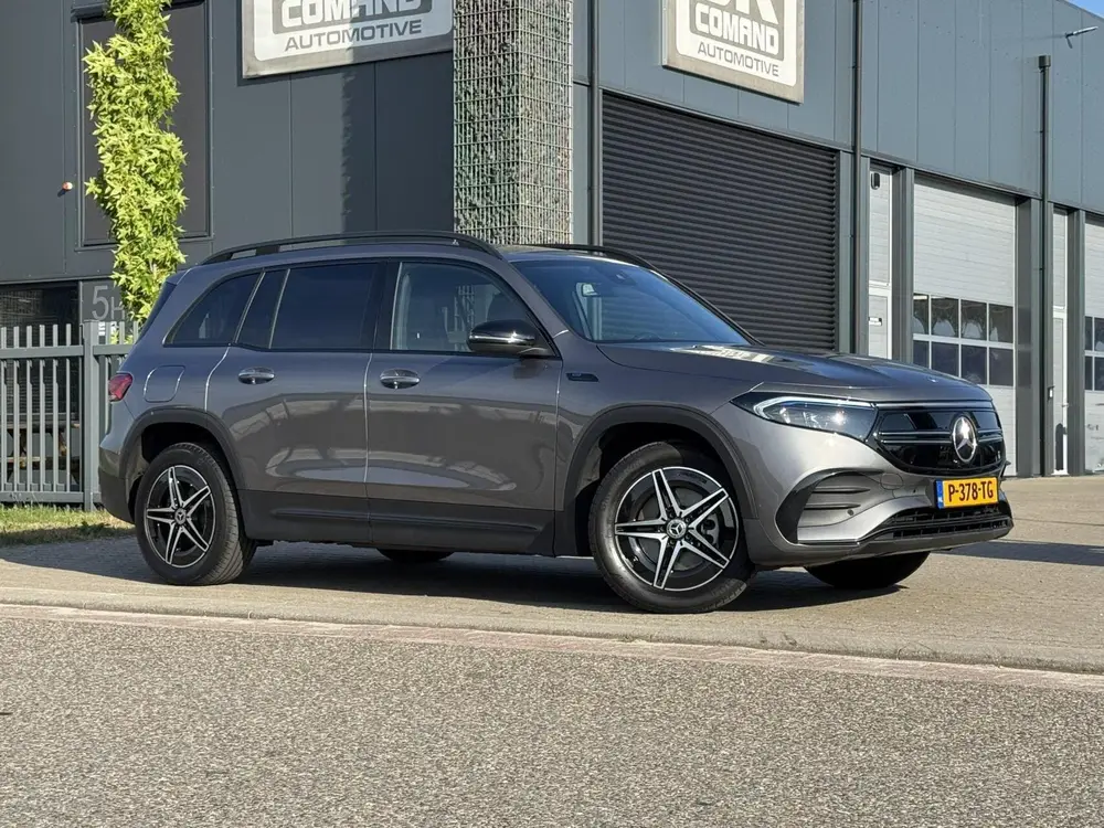 Mercedes-Benz EQB 300 4MATIC 7 Persoons uit 2022, foto 7