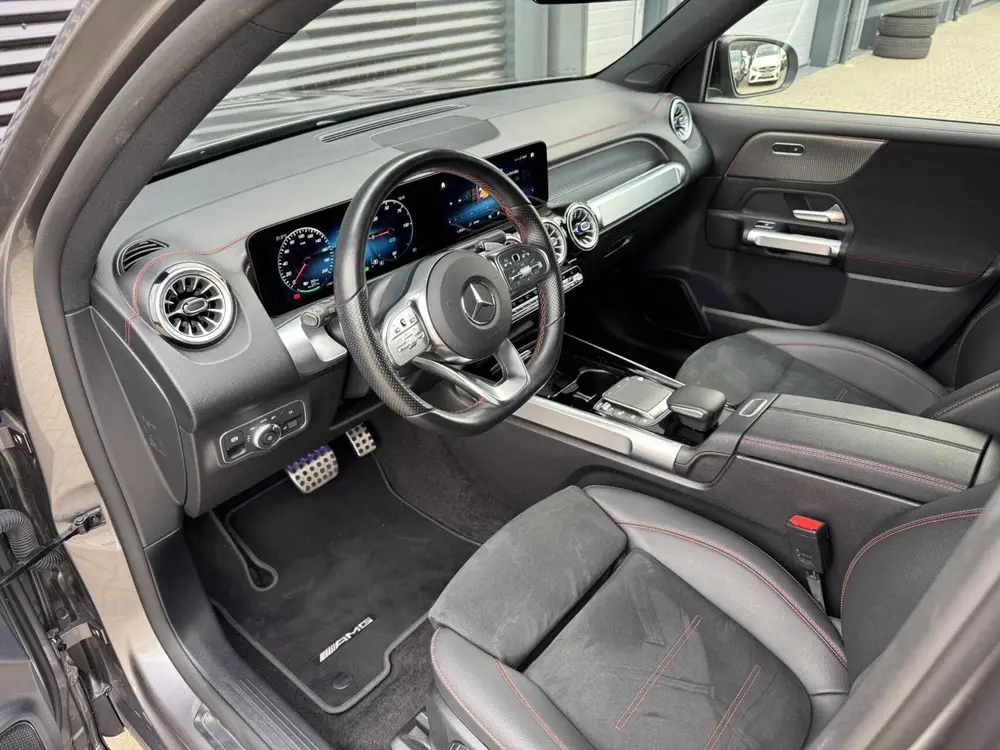 Mercedes-Benz EQB 300 4MATIC 7 Persoons uit 2022, foto 8
