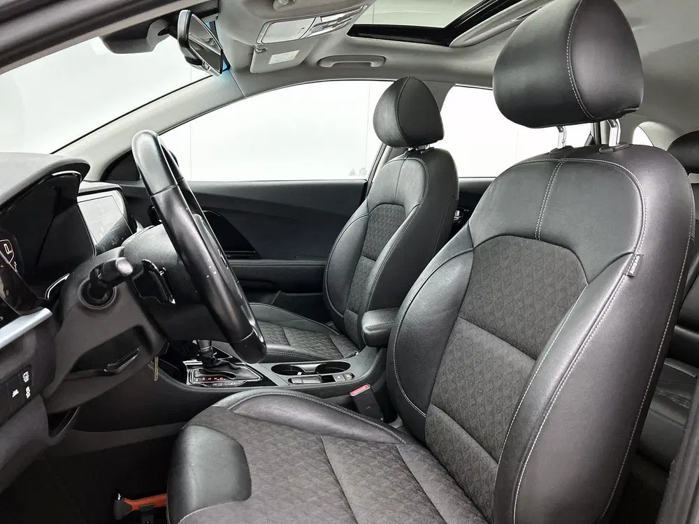 Kia Niro 1.6 GDi Hybrid DynamicLine uit 2021, foto 17