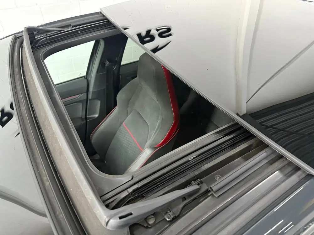 Volkswagen Golf 2.0 GTI Clubsport Pano, Side Assist, Carplay uit 2021, foto 3