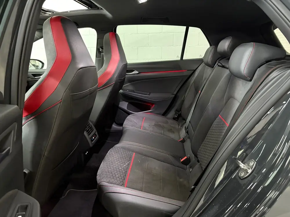Volkswagen Golf 2.0 GTI Clubsport Pano, Side Assist, Carplay uit 2021, foto 6