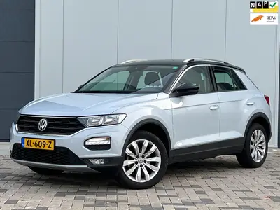Volkswagen T-Roc 1.5 TSI Style Business Automaat uit 2019