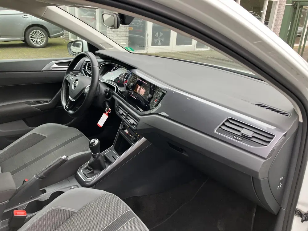 Volkswagen Polo 1.0 TSI Highline Navi Carplay LM PDC uit 2021, foto 13