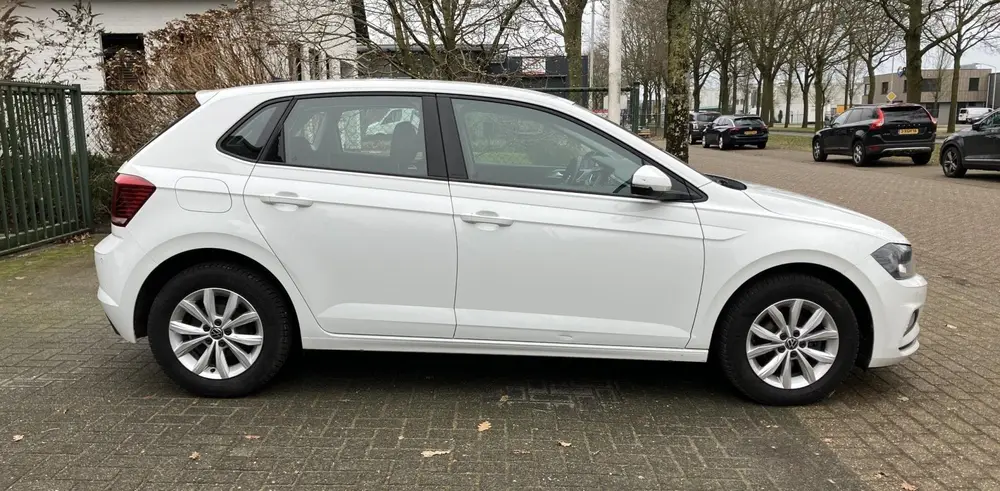 Volkswagen Polo 1.0 TSI Highline Navi Carplay LM PDC uit 2021, foto 4