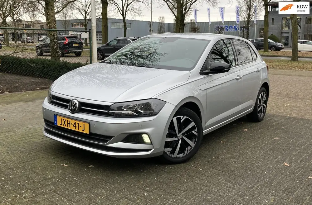 Volkswagen Polo 1.0 MPI Comfortline Navi Carplay PDC LM uit 2019