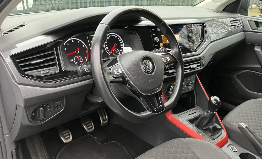 Volkswagen Polo 1.0 MPI Comfortline Navi Carplay PDC LM uit 2019, foto 13