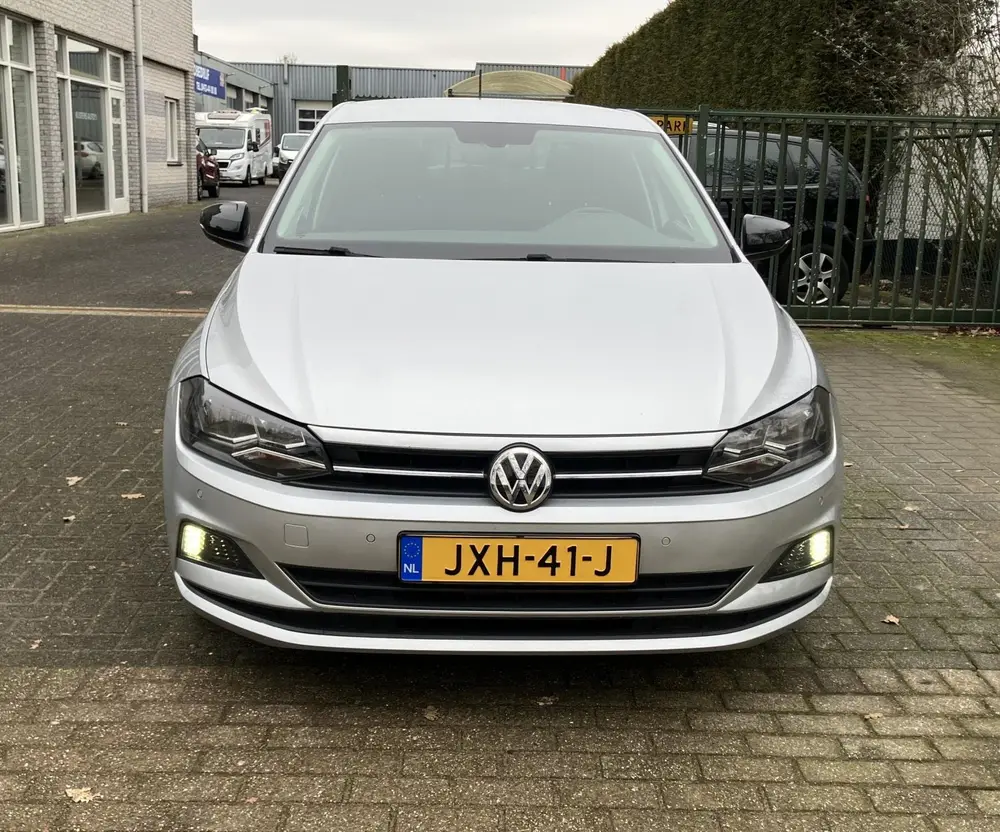 Volkswagen Polo 1.0 MPI Comfortline Navi Carplay PDC LM uit 2019, foto 2
