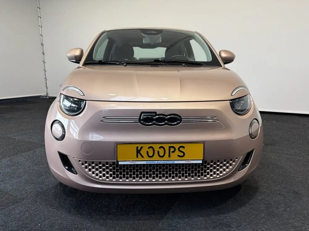 Fiat 500e SOH 94% uit 2023, foto 2