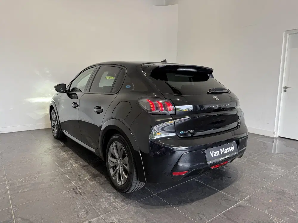 Peugeot 208 EV Allure 50 kWh uit 2023, foto 6