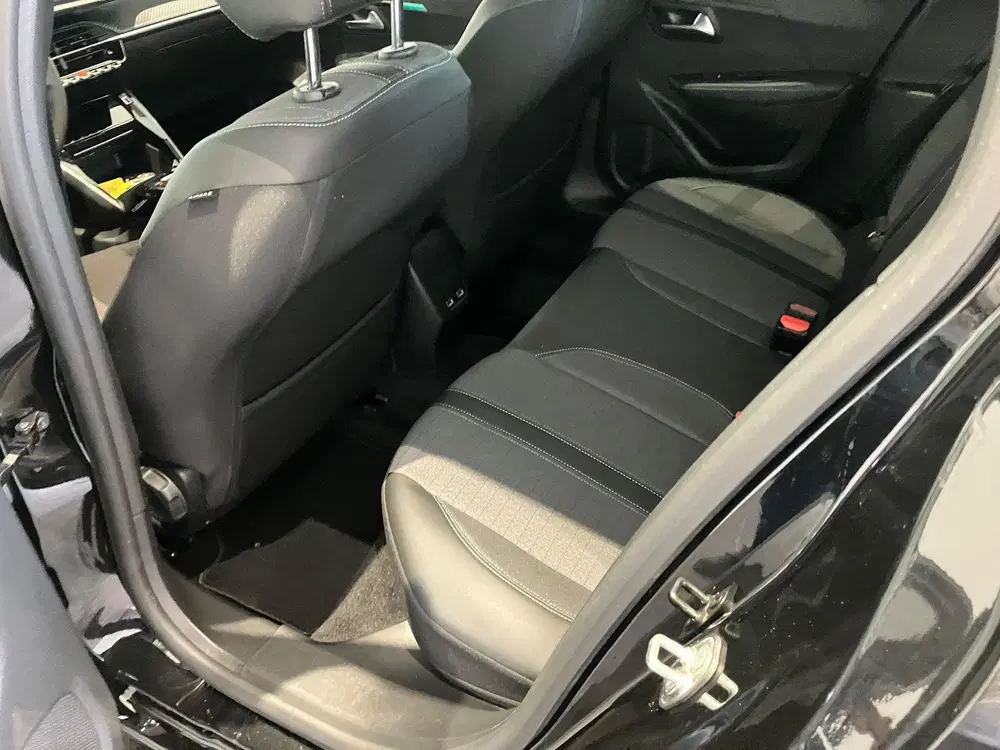 Peugeot 208 EV Allure 50 kWh uit 2023, foto 9