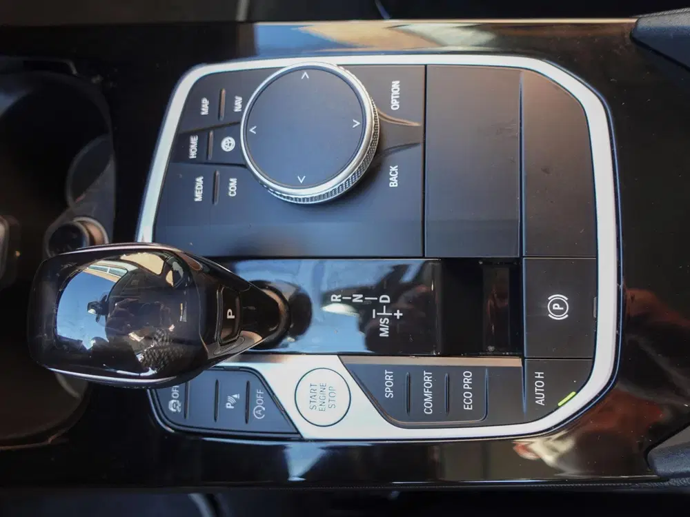 BMW 1-serie 118i Executive Edition Navigatie Apple Car uit 2020, foto 17
