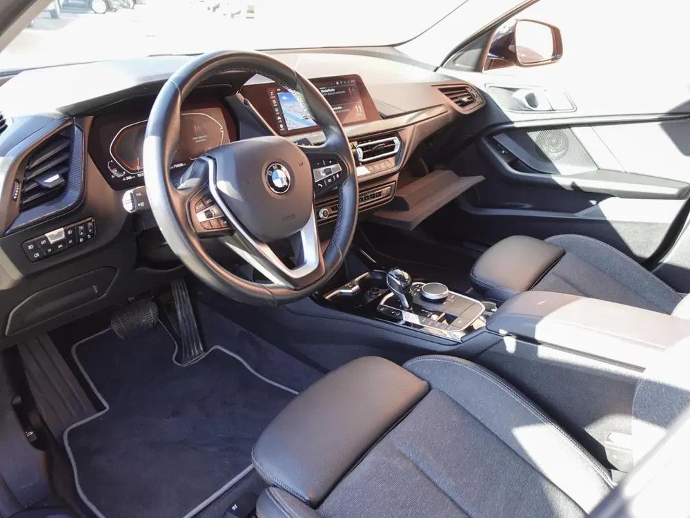 BMW 1-serie 118i Executive Edition Navigatie Apple Car uit 2020, foto 2