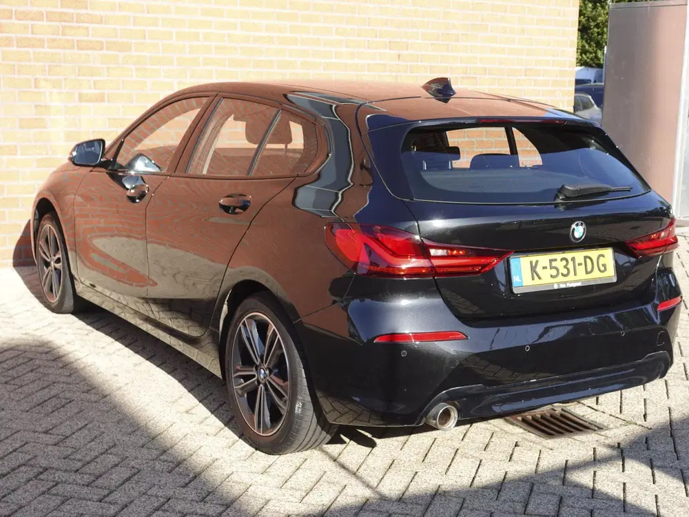 BMW 1-serie 118i Executive Edition Navigatie Apple Car uit 2020, foto 7