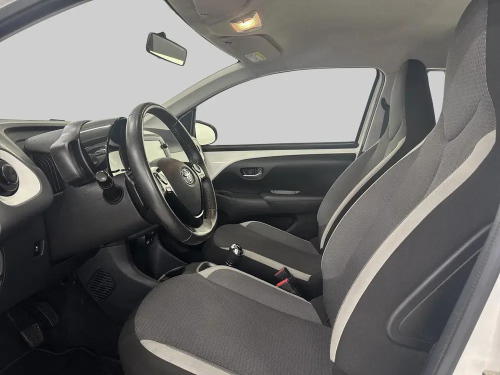 Toyota Aygo 1.0 VVT-i x-play uit 2020, foto 12